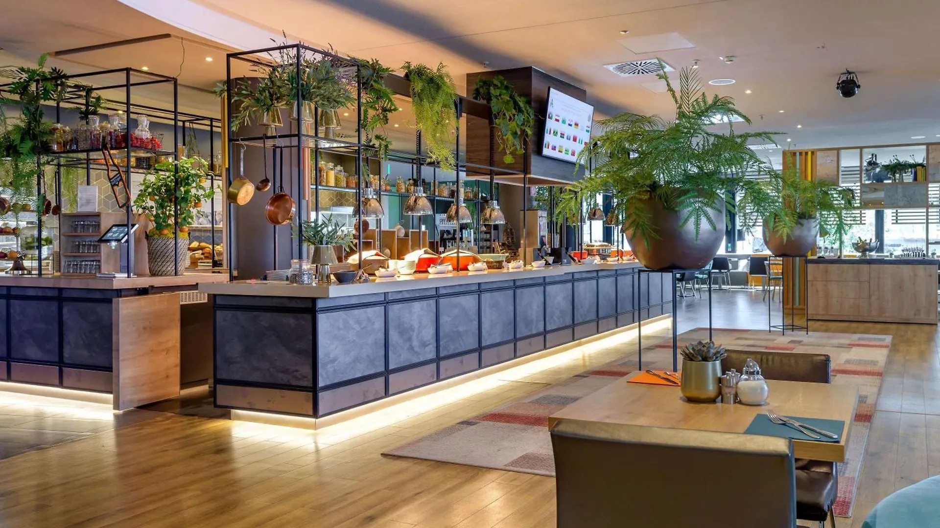 Novotel Muenchen Airport - Newly Renovated Freising Hotell