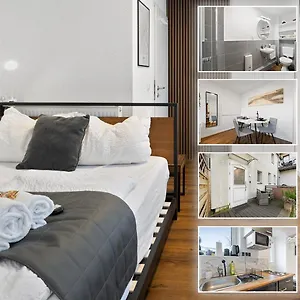 Modernes Am Rhein In Ruhiger Lage Apartment